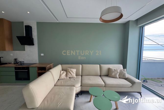 Penthouse (panoramic top floor) for sale in Durres 2+1, Furnished