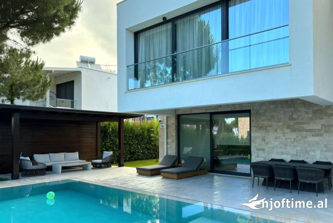 Casa in vendita 4+1 a Durazzo - 1,400,000 Euro