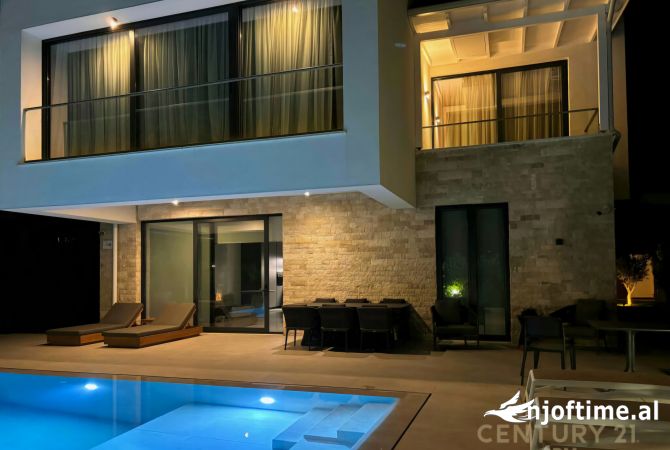 House for Sale 4+1 in Durres - 1,400,000 Euro