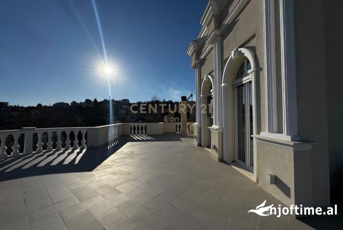 Shtepi ne shitje Vila Luksoze ne Durres, 4+1, Mobilimi E mobiluar, Pagesa 820,000  Euro.