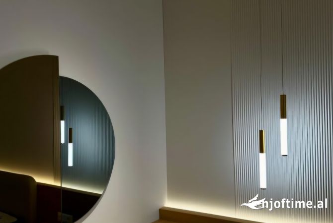 Shtepi ne shitje Penthose(kati i fundit panoramik) ne Tirane, 3+1, Mobilimi E mobiluar, Pagesa 700,000  Euro.