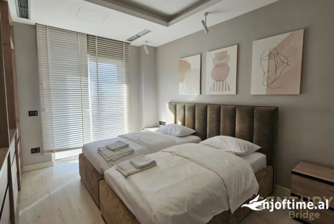 Shtepi ne shitje Apartament ne Tirane, 2+1, Mobilimi E mobiluar, Pagesa 380,000  Euro.