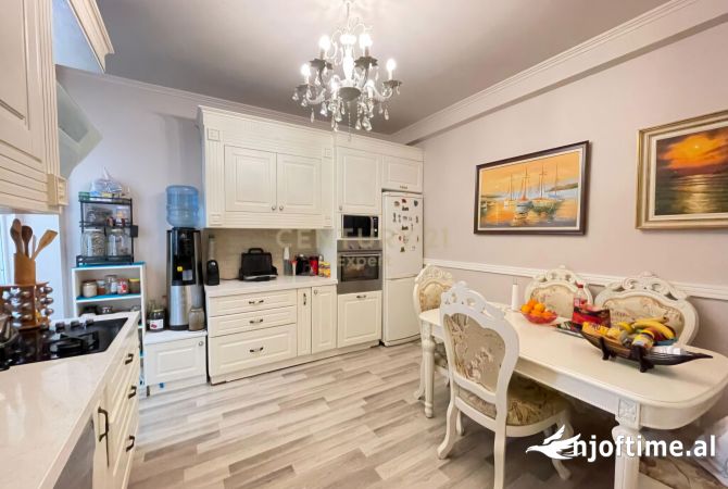 Shtepi ne shitje 3+1 ne Tirane - 320,000 Euro