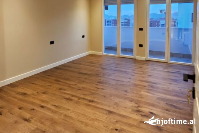 Shtepi ne shitje 3+1 ne Tirane - 390,000 Euro