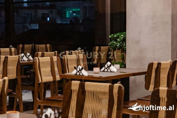 Ambient biznesi ne shitje 5+1 ne Sarande - 2,500,000 Euro
