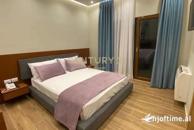 Ambiente Commerciale in Vendita 5+1 a Santa Quaranta - 4,500,000 Euro