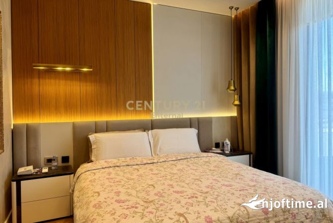 Shtepi ne shitje Vila Luksoze ne Tirane, 3+1, Mobilimi E mobiluar, Pagesa 1,000,000  Euro.