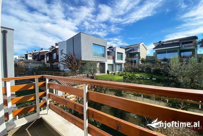 Shtepi ne shitje 3+1 ne Tirane - 950,000 Euro
