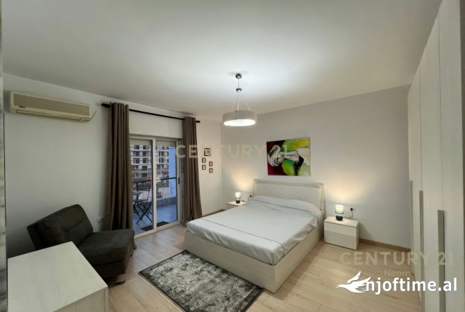 Shtepi me qera 2+1 ne Tirane - 880 Euro