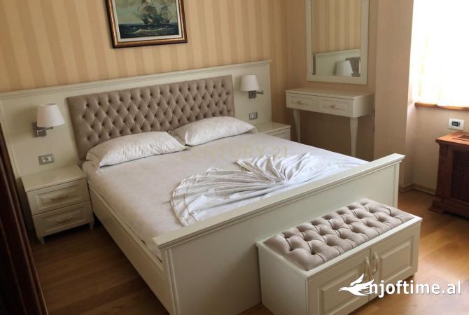 Shtepi ne shitje 4+1 ne Tirane - 570,000 Euro