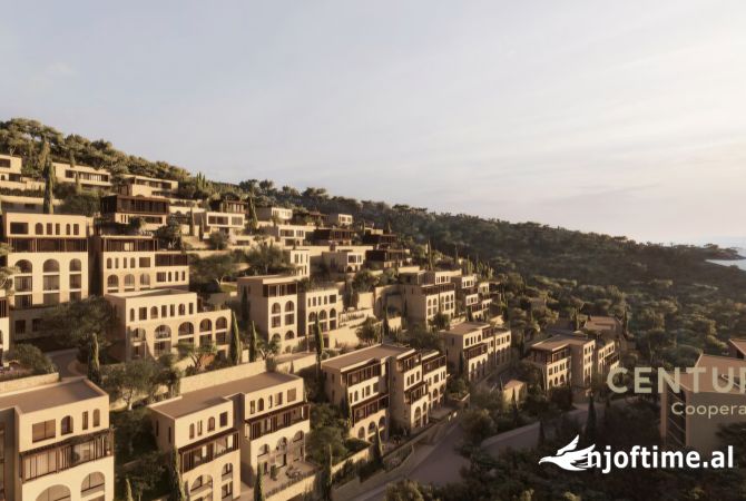 Shtepi ne shitje Penthose(kati i fundit panoramik) ne Himare, 2+1, Mobilimi Bosh, pa mobiluar, Pagesa 642,000  Euro.