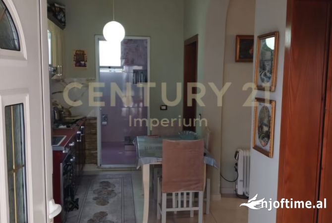 Shtepi ne shitje 2+1 ne Tirane - 120,000 Euro