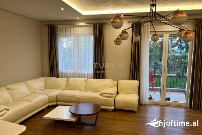Casa in vendita 3+1 a Tirana - 450,000 Euro