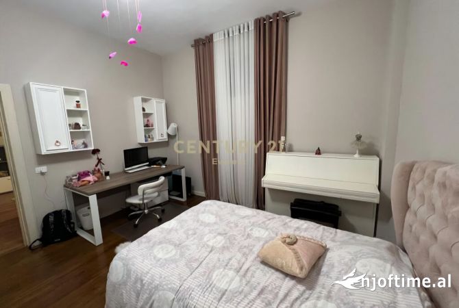 Apartment for rent in Tirana 4+1, Furnished