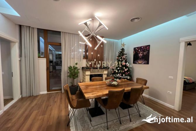 Shtepi me qera 4+1 ne Tirane - 1,500 Euro