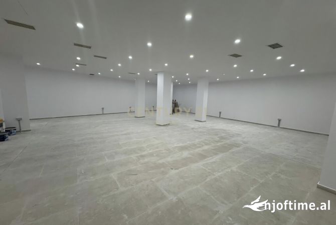 Ambient biznesi ne shitje 3+1 ne Tirane - 240,000 Euro