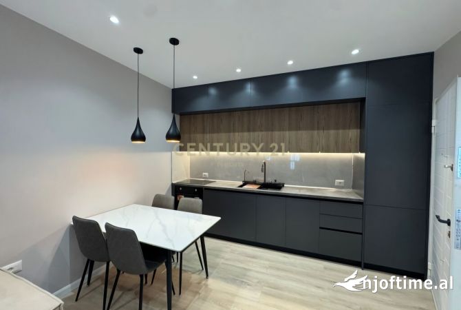 Shtepi ne shitje 2+1 ne Tirane - 165,000 Euro