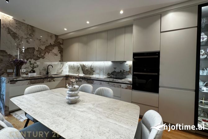 Casa in vendita 3+1 a Tirana - 416,000 Euro