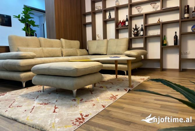 Shtepi me qera 2+1 ne Tirane - 650 Euro