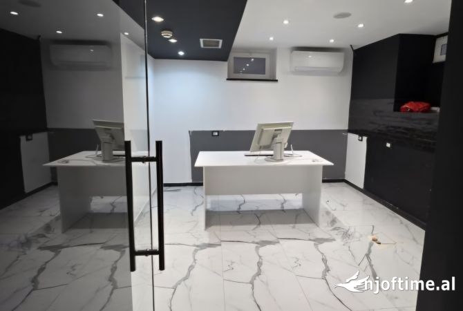 Ambient biznesi me qera 1+1 ne Tirane - 950 Euro