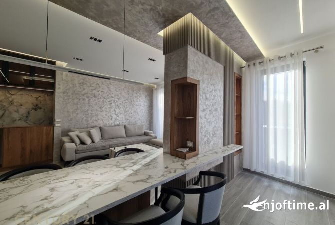 Shtepi me qera 2+1 ne Tirane - 1,200 Euro