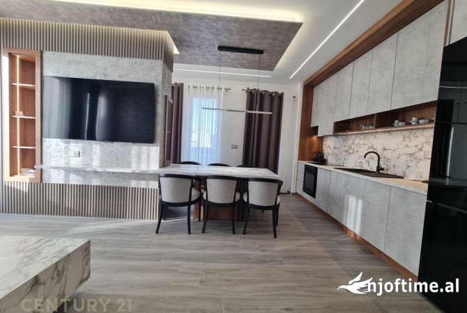 Shtepi me qera 2+1 ne Tirane - 1,200 Euro
