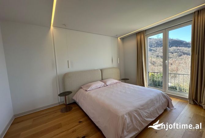 Luxury villas for rent in Tirana 4+1, Furnished