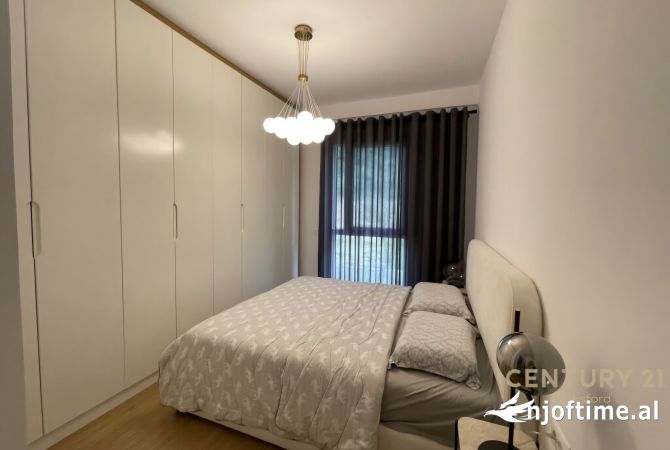 Shtepi ne shitje Apartament ne Tirane, 2+1, Mobilimi E mobiluar, Pagesa 190,000  Euro.