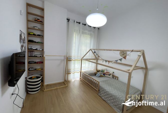 Shtepi ne shitje Apartament ne Tirane, 2+1, Mobilimi E mobiluar, Pagesa 190,000  Euro.