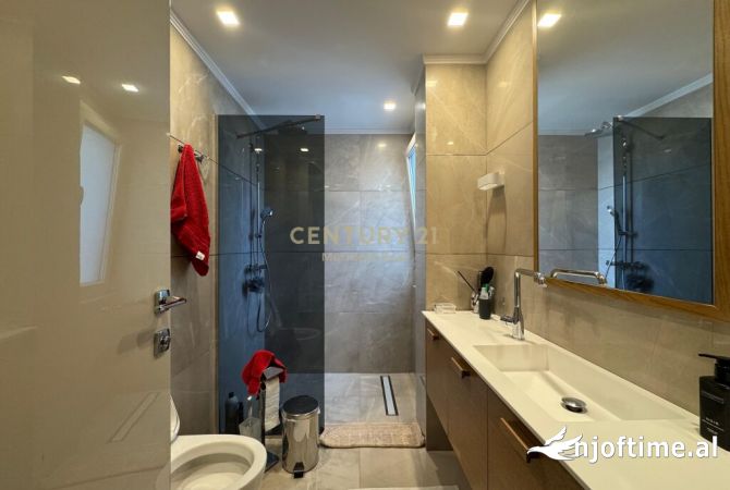 Luxury villas for rent in Tirana 3+1, Furnished