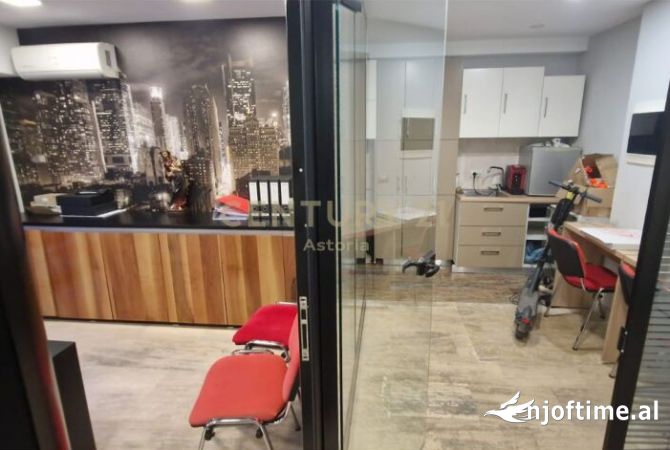 Ambient biznesi ne shitje 3+1 ne Tirane - 324,000 Euro