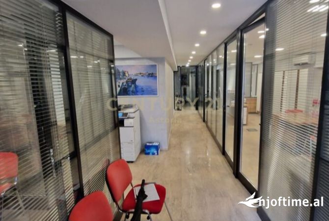 Ambient biznesi ne shitje 3+1 ne Tirane - 324,000 Euro