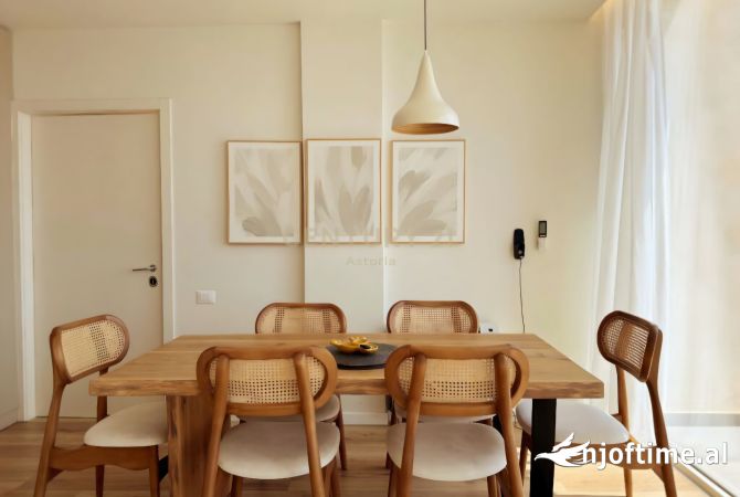 Shtepi ne shitje 2+1 ne Himare - 765,000 Euro
