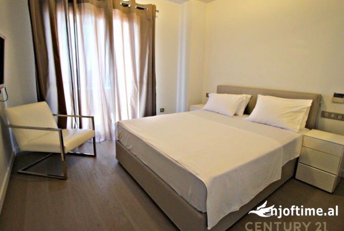 Shtepi ne shitje Apartament ne Sarande, 3+1, Mobilimi E mobiluar, Pagesa 390,000  Euro.