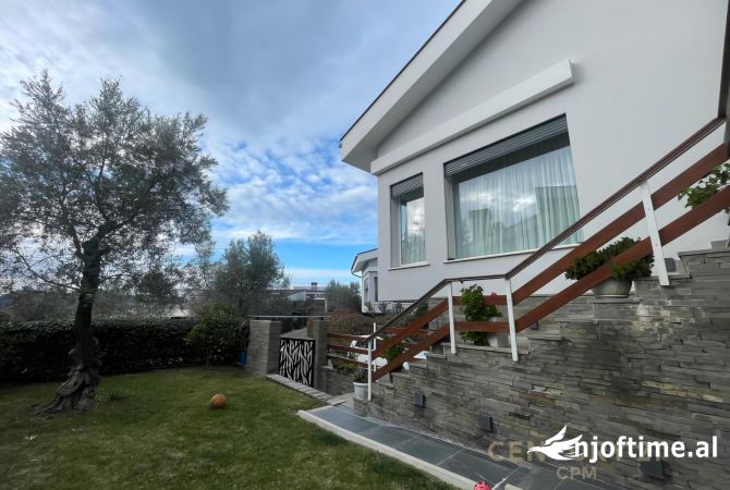 Luxury villas for sale in Tirana 4+1, Furnished