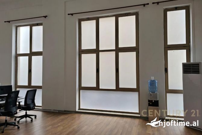 🏢 AMBIENT PER QIRA NE PORCELAN! | OFFICE SPACE FOR RENT IN PORCELAN!