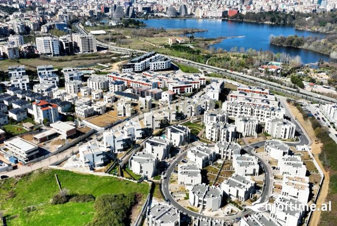 Shtepi me qera 3+1 ne Tirane - 5,000 Euro