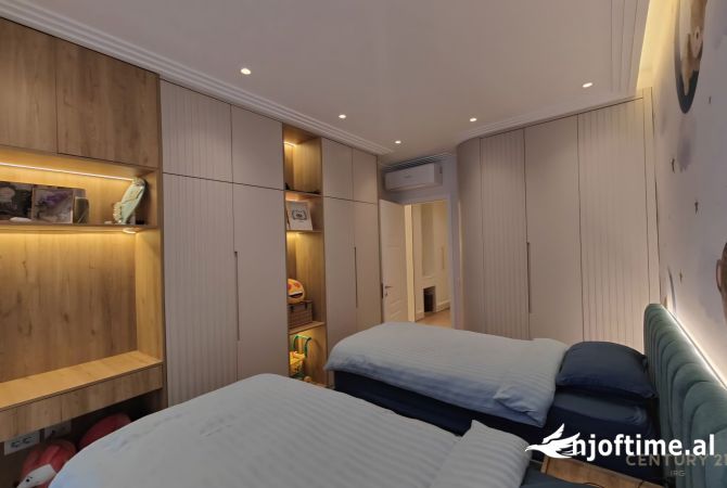 Apartment for sale in Tirana 2+1, Furnished