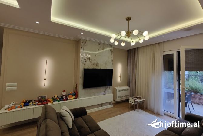 House for Sale 2+1 in Tirana - 330,000 Euro