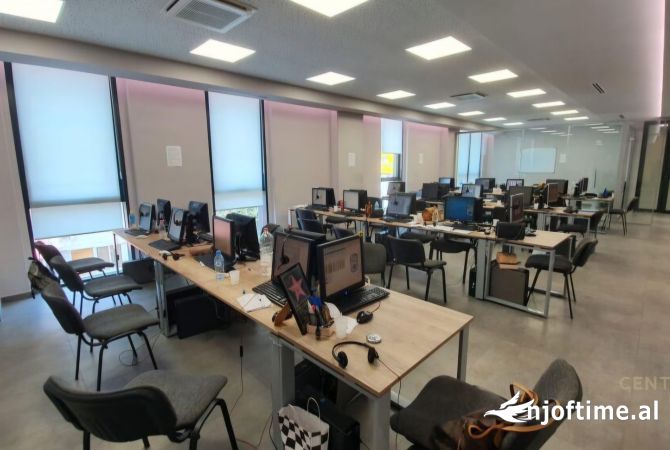 Business Property in Sale 3+1 in Tirana - 900,000 Euro