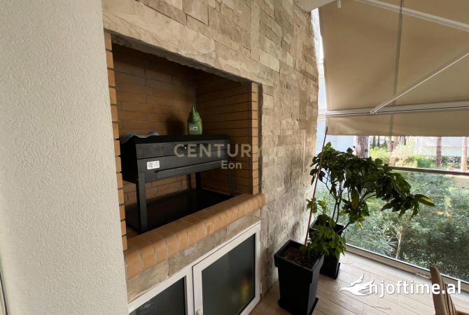 Shtepi ne shitje Apartament ne Durres, 2+1, Mobilimi E mobiluar, Pagesa 320,000  Euro.