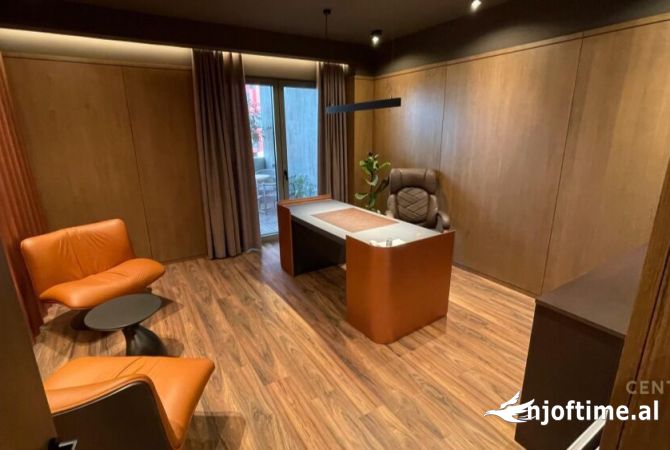Ambient biznesi me qera 3+1 ne Tirane - 2,500 Euro