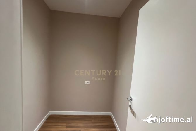 Shtepi ne shitje Apartament ne Tirane, 1+1, Mobilimi E mobiluar, Pagesa 120,000  Euro.