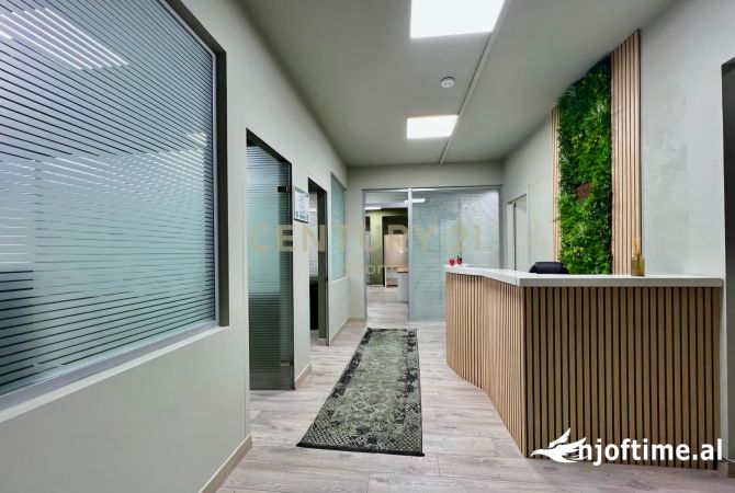 Ambient biznesi me qera 3+1 ne Tirane - 3,200 Euro