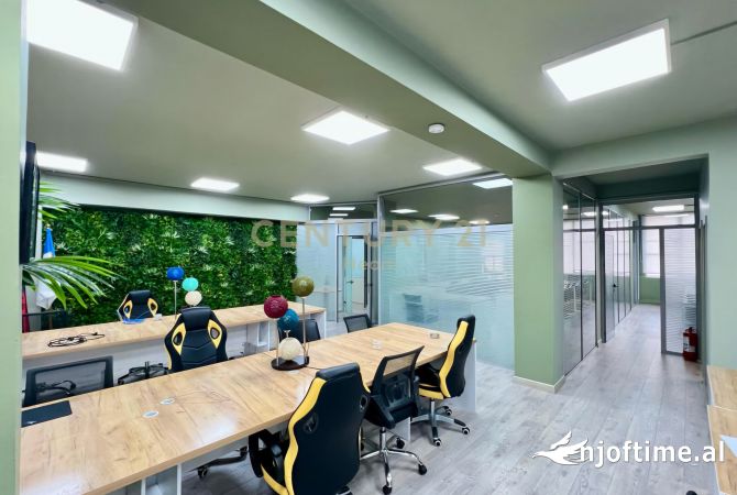 Ambient biznesi me qera 3+1 ne Tirane - 3,200 Euro