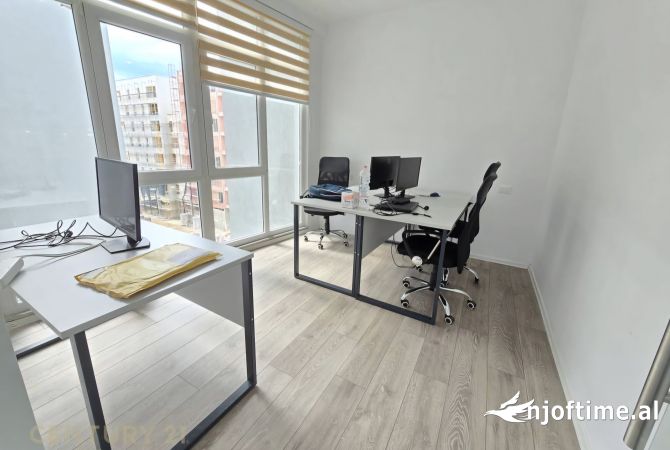 🏢 JAPIM ZYRE ME QIRA TEK KOMUNA E PARISIT, KIKA 2 | OFFICE FOR RENT AT KOMUNA E PARISIT, KIKA 2