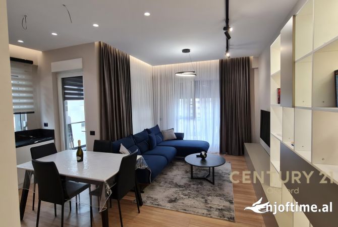 Shtepi me qera 2+1 ne Tirane - 800 Euro