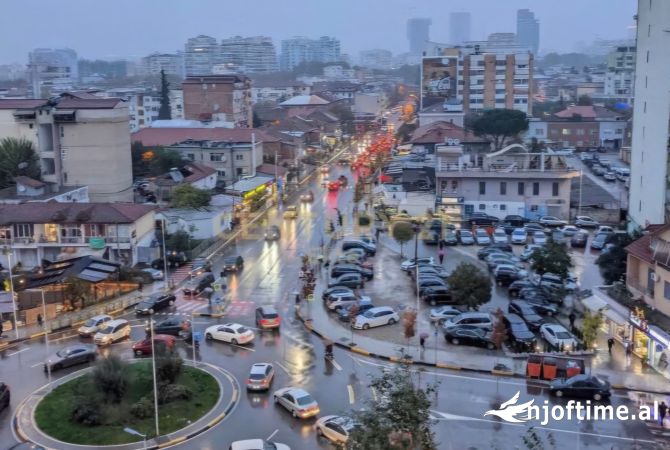 Ambient biznesi ne shitje 1+1 ne Tirane - 480,000 Euro