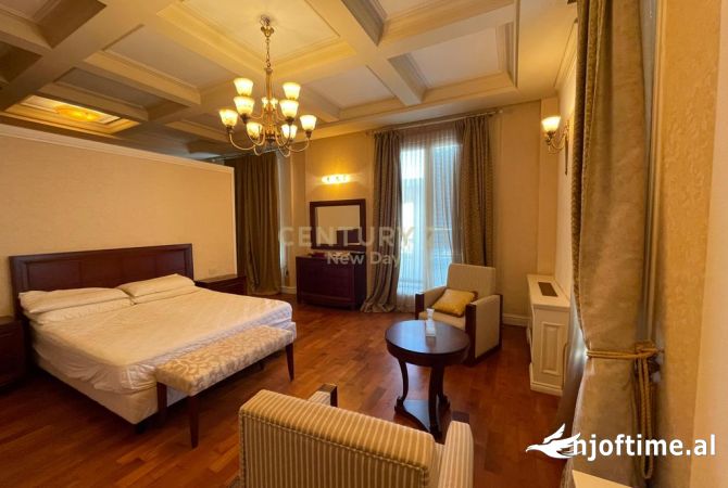 Shtepi ne shitje Penthose(kati i fundit panoramik) ne Durres, 2+1, Mobilimi E mobiluar, Pagesa 580,000  Euro.