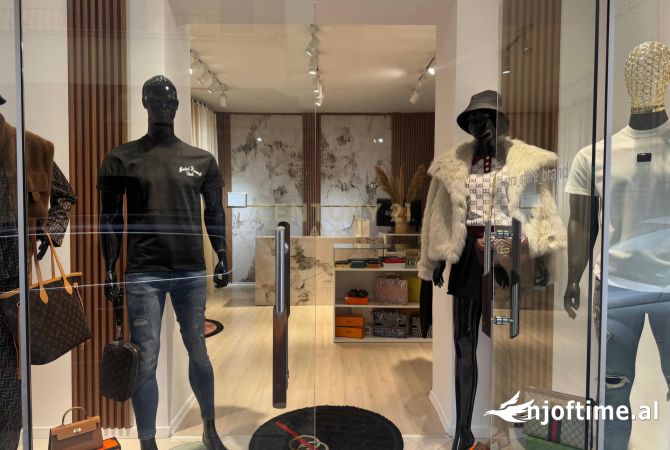Ambient biznesi ne shitje 1+1 ne Tirane - 6,500 Euro